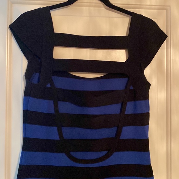 Guess bodycon Blue & Black Stripped Dress - Picture 2 of 2